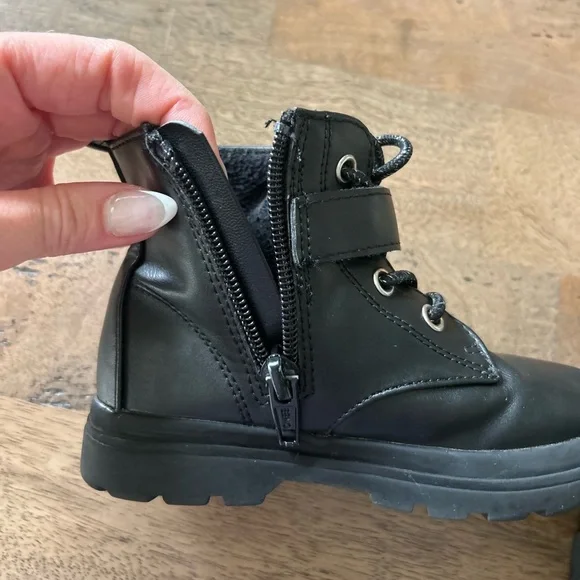 H&M Toddler Combat Boots Size 25/8.5 - Picture 5 of 6